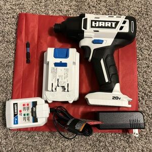 Hart 20v Cordless Impact Driver Kit